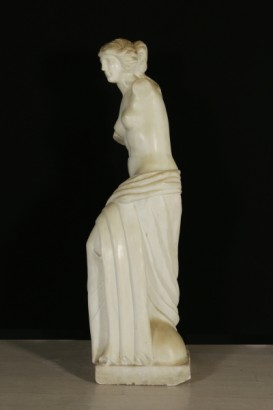 Marmor-Statue-Seite