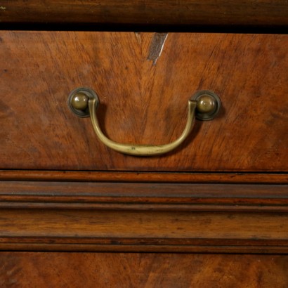 Dresser Walnut crotch-detail