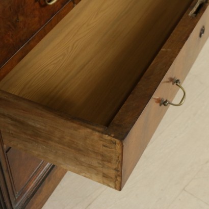 Dresser Walnut crotch-detail