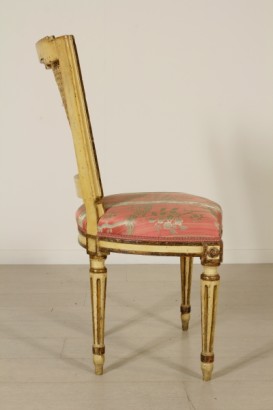 Grupo de cuatro sillas de Louis XVI-lado