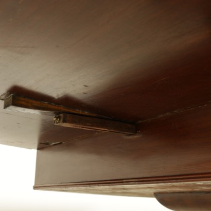 English table metal flaps-detail