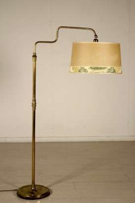 Floor lamp