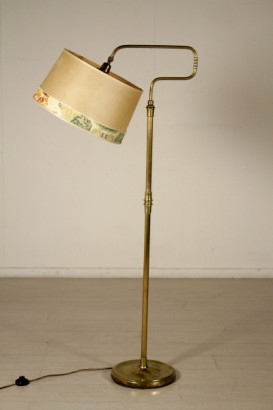 Floor lamp