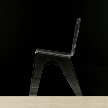Plexiglas-Stühle