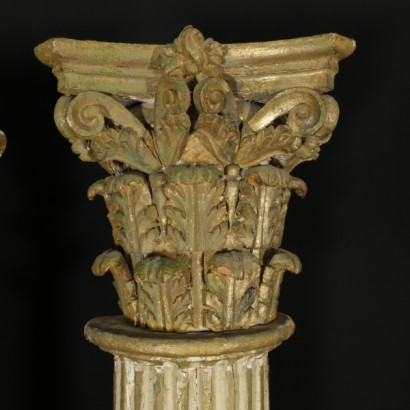 Par de columnas tallado-detalle