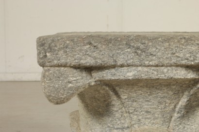 Hauptstadt Granit-Granit ParticolareCapitello-detail
