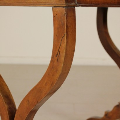 Coffee table restoration-detail