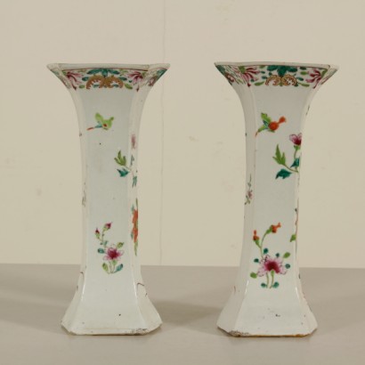 Coppia di vasi cinesi in porcellana