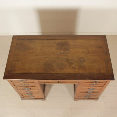{* $ 0 $ *}, desk, center desk, antique desk, antique desk, antique desk, walnut desk, liberty desk, 900 desk, early 1900s desk, early 1900s desk, early 1900s desk