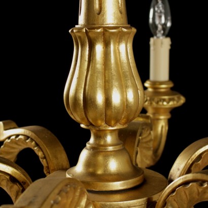 di mano in mano, lampadario in legno, lampadario in legno intagliato, lampadario dorato, lampadario in legno dorato, lampadario 900, lampadario metà 900, lampadario a 6 bracci, lampadario sei bracci