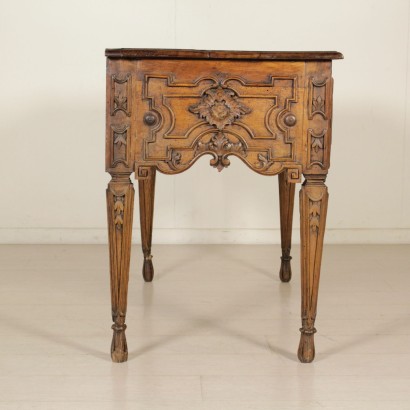 Console carved