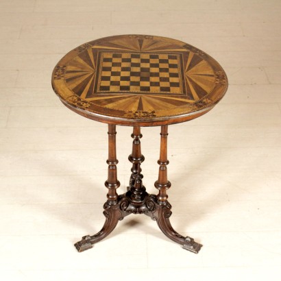 Round table chess board