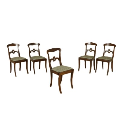 Grupo de cinco sillas de restauración