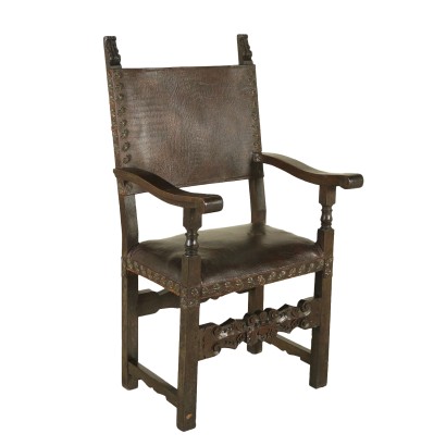 High chair in walnut