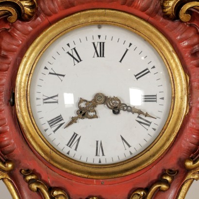 di mano in mano, orologio in legno, orologio con mensola, orologio a parete, orologio antico, orologio antiquariato, orologio in stile rococò, orologio rococò, orologio scolpito, orologio 900