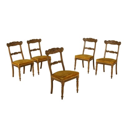 Grupo de cinco sillas de Restauración
