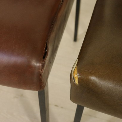 {* $ 0 $ *}, sillas de los años 60 y 70, sillas de los 60, sillas de los 70, sillas de cuero sintético, asientos vintage, estilo vintage italiano, antigüedades italianas modernas, sillas vintage, sillas antiguas modernas