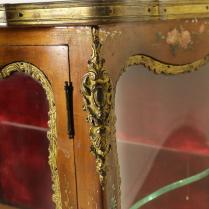 {* $ 0 $ *}, small display case, antique display case, 20th century display case, 900 display case, 20th century furniture, 900th furniture, antiques display case, antique display case