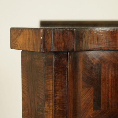 Sideboard with convex front-detail