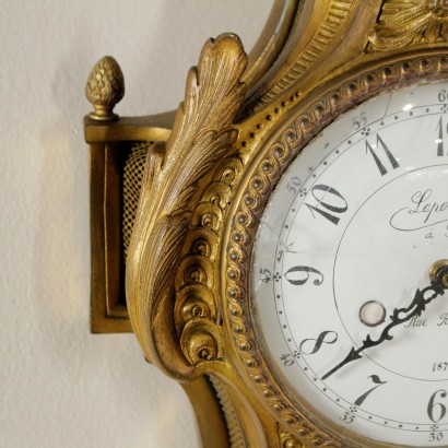 Wall Clock - detail
