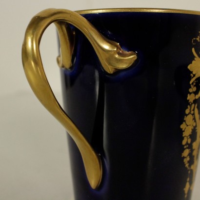 Cup Sèvres-particular