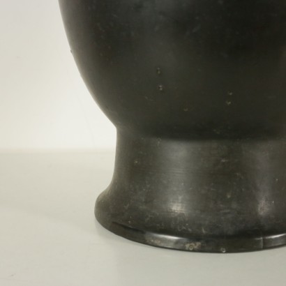 Ceramic pot-detail