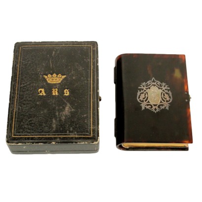 antiques, objects, antiques objects, antique objects, ancient French objects, antiques objects, neoclassical objects, objects of the 19th century, sacred book.