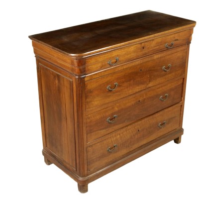 Chest of drawers in Walnut