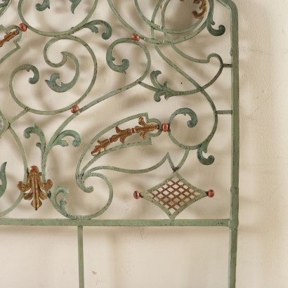 Headboard Bed in Wrought Iron-detail