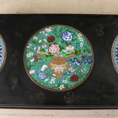 Chinese Black Lacquered Table Polychrome Ornaments 20th Century