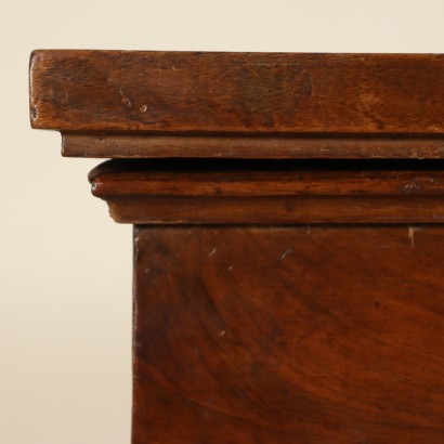 Elegant Empire Walnut Chest of Drawers Italy Early 19th Century