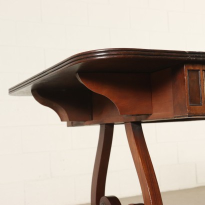 Regency-Schreibtisch aus Mahogani England 19. Jahrhundert