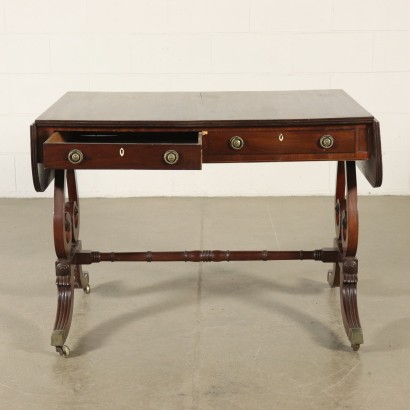 Regency-Schreibtisch aus Mahogani England 19. Jahrhundert