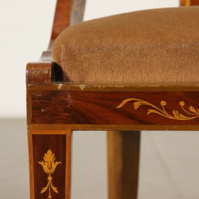 Sechs Stühle im Stil Ahorn Einlagen Italien 20. Jahrhundert