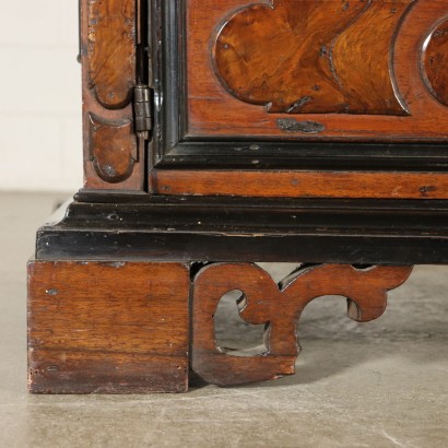 Walnut Cupboard Italy First Quarter of the 18th Century