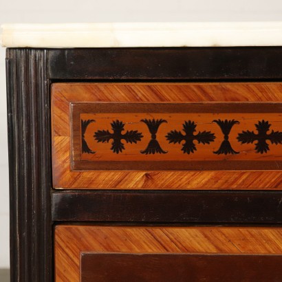 Elegant Neoclassical Chest of Drawers with Inlays Naples 1700s