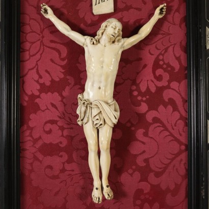 Cadre avec le Christ en Ivoire Cuivre Laiton Italie '800