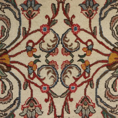 Carpet Tabriz-particular
