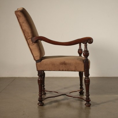 Gepolsterter Sessel Nussbaumholz 18. Jahrhundert