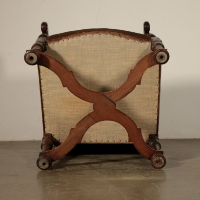 Gepolsterter Sessel Nussbaumholz 18. Jahrhundert