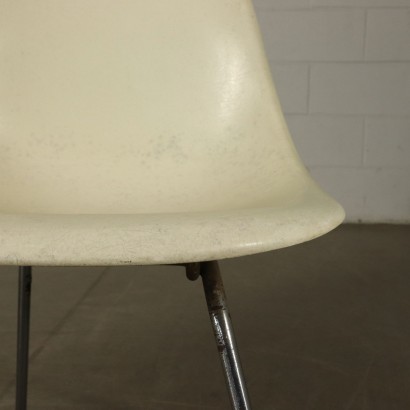 Pair of Chairs by Charles and Ray Eames Vintage 1970s