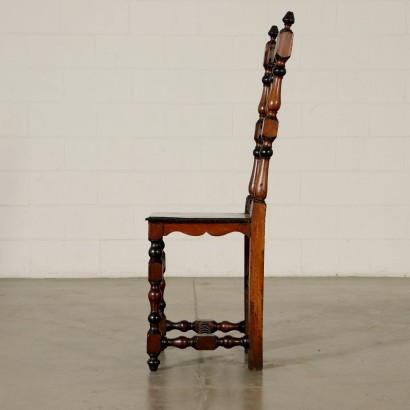 Sieben Stühle aus Nussbaumholz Italien 18. Jahrhundert