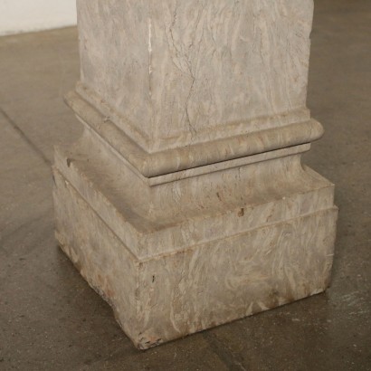 Colonna in marmo