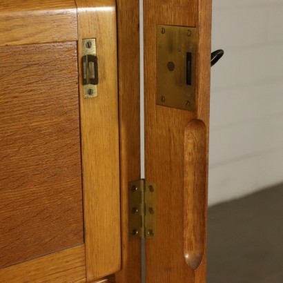 Cabinet with Retractable Doors Oak Veneer Vintage Italy 1940s