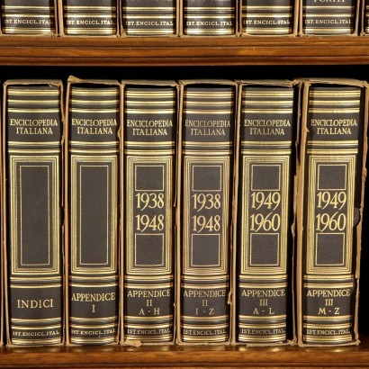 Treccani-Enzyklopädie mit Bücherregal Rom 1949