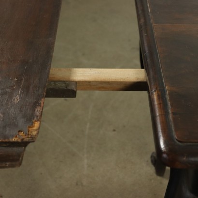 Extending Table Walnut Italy First Half of 1900s