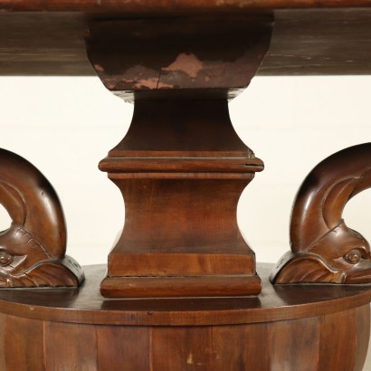 Mahogany Table with Single Leg Italy Mid 1800s