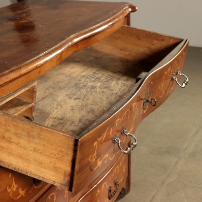 Maple and Walnut Chest of Drawers Italy 18th Century