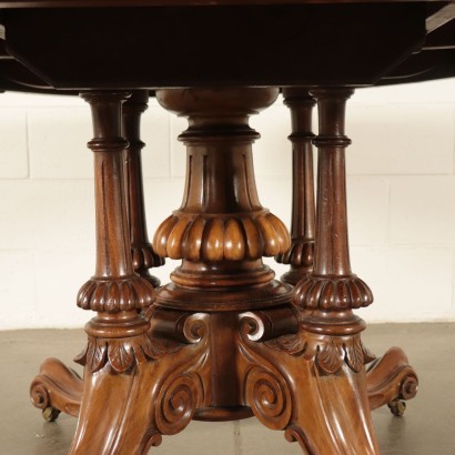 Victorian Table Walnut England 19th-20th Century
