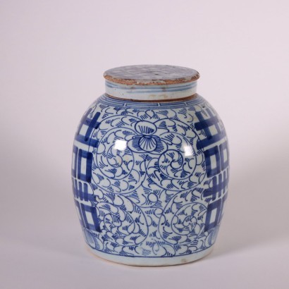 Porcelain Jar China First Half 20th Century
